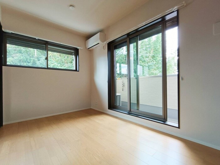 物件内観写真12　(居室)