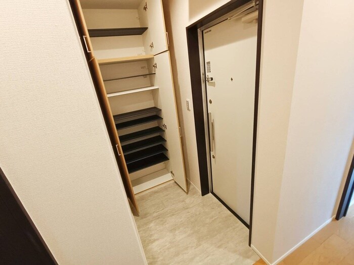 物件内観写真20　(玄関)