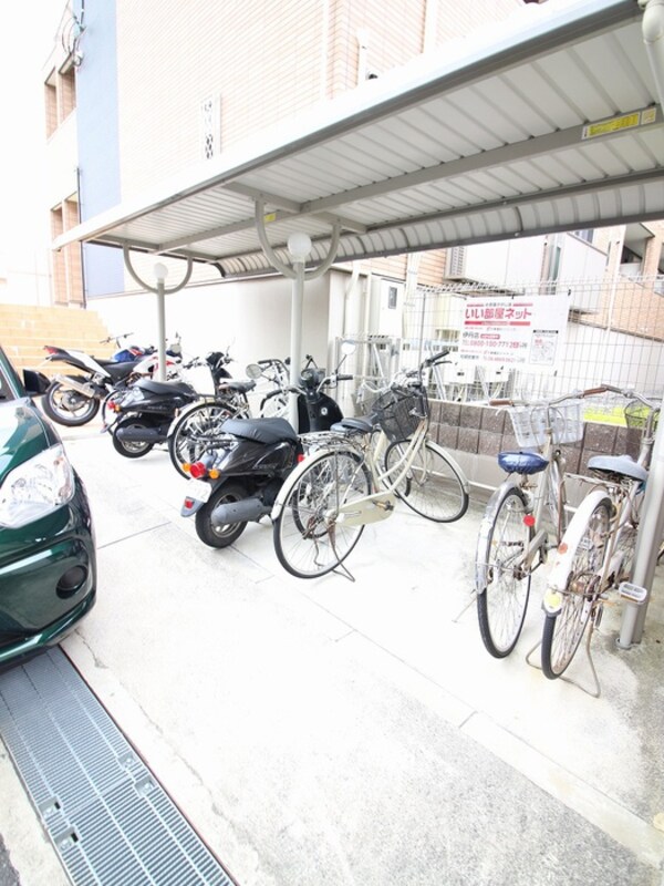 駐輪場