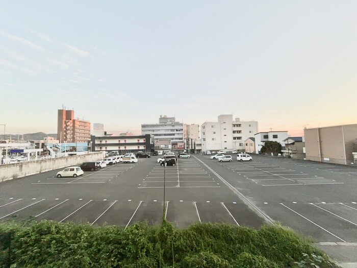 物件内観写真19　(室内からの展望)