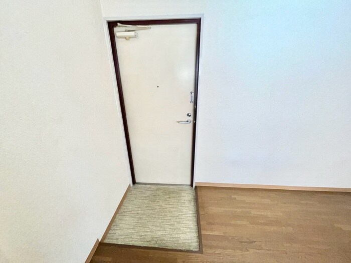 物件内観写真21　(玄関)