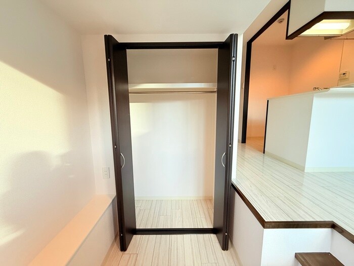 物件内観写真16　(収納)