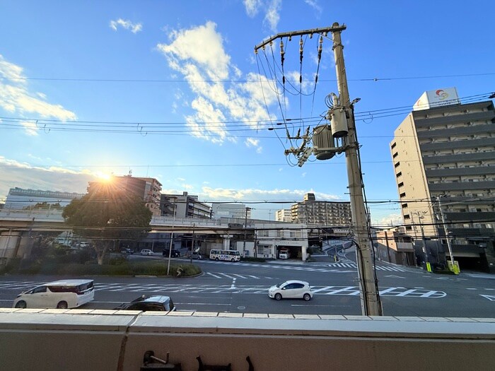 物件内観写真22　(室内からの展望)