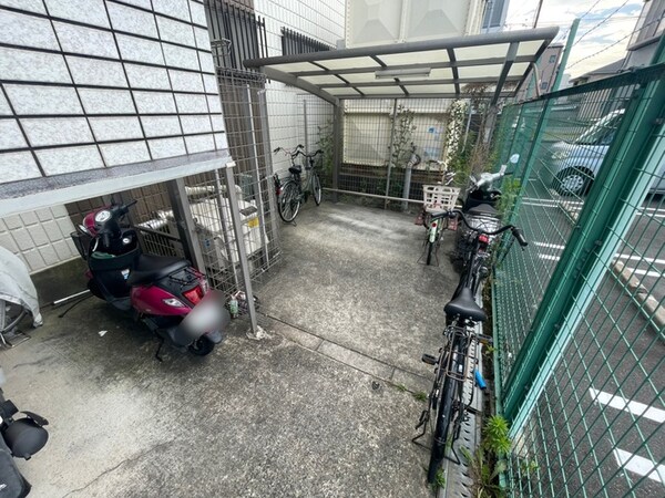 駐輪場