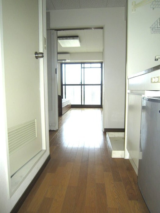物件内観写真11　(廊下)