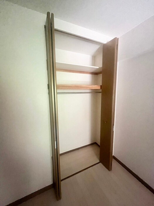 物件内観写真18　(収納)