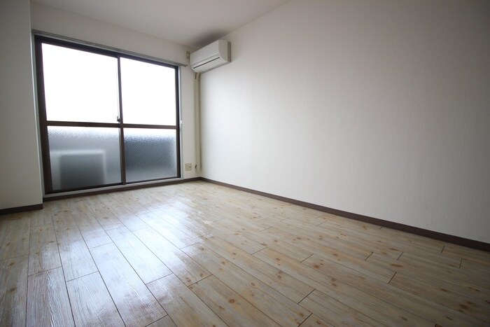 物件内観写真5　(居室)