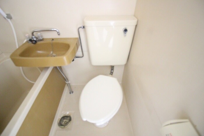 物件内観写真12　(トイレ)