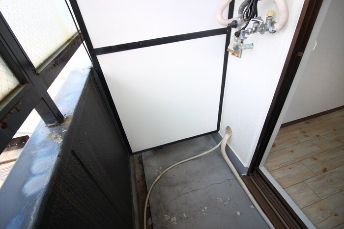 物件内観写真17　(洗濯機置場)