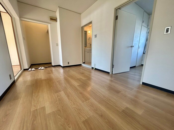 物件内観写真9　(居室)