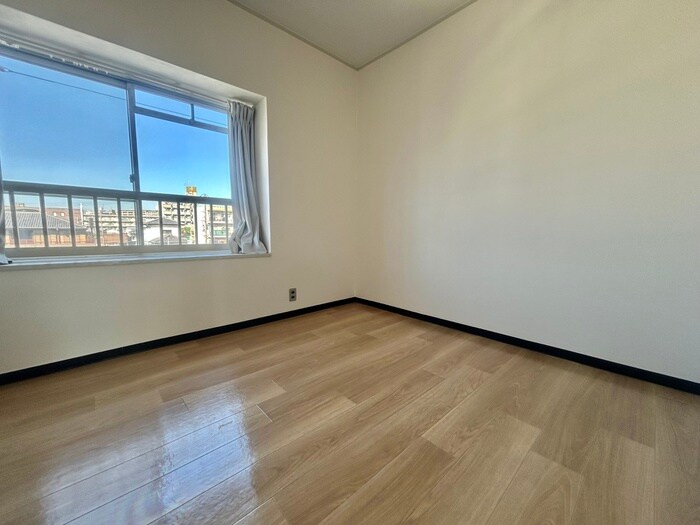 物件内観写真11　(居室)