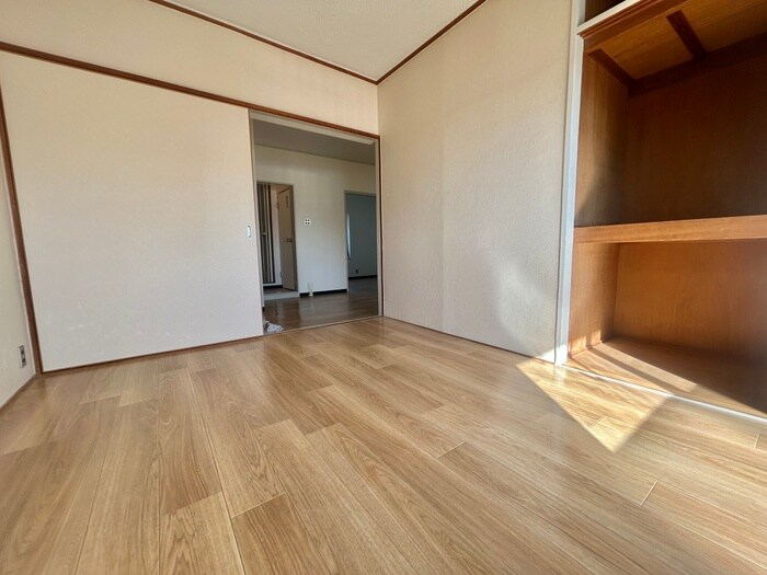 物件内観写真12　(居室)