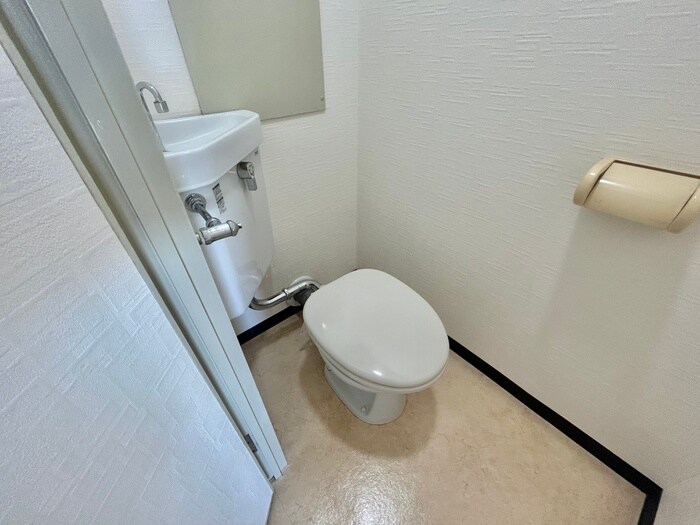 物件内観写真19　(トイレ)