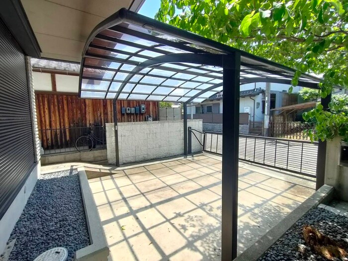 物件外観写真5　(駐車場)