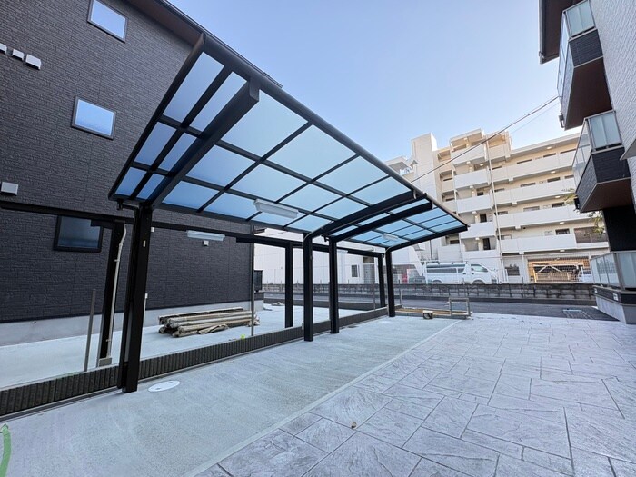 物件外観写真2　(駐輪場)