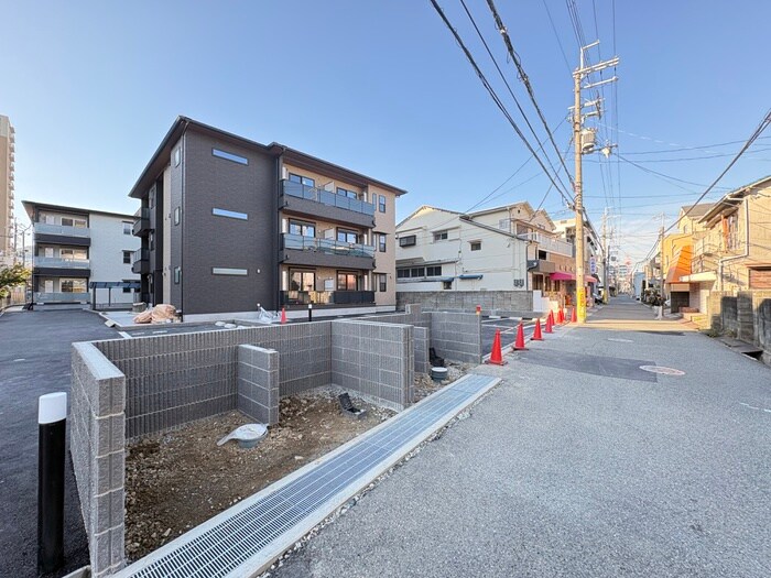 物件外観写真4　(建物設備)