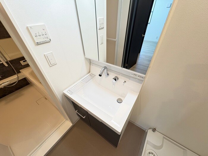 物件内観写真13　(洗面)