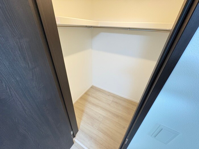 物件内観写真15　(収納)