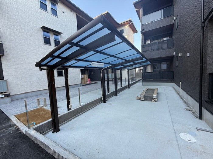 物件外観写真3　(駐輪場)