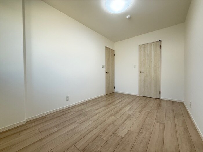 物件内観写真10　(居室)