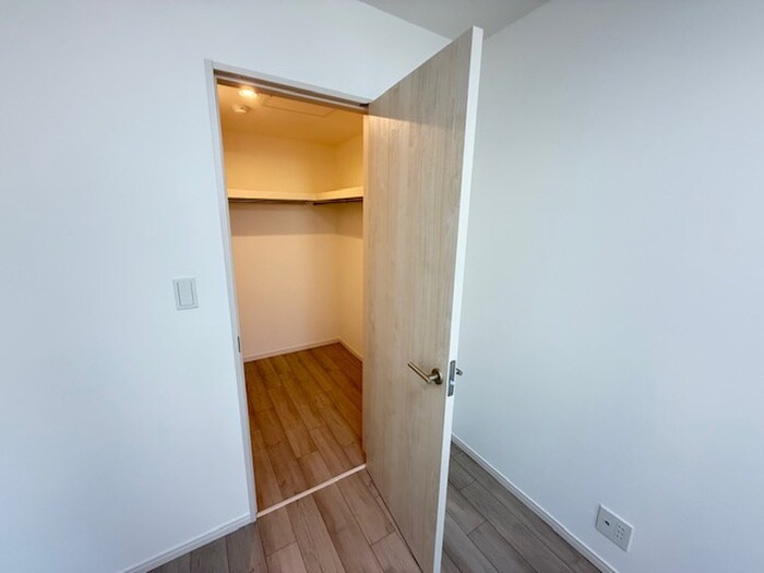 物件内観写真11　(収納)