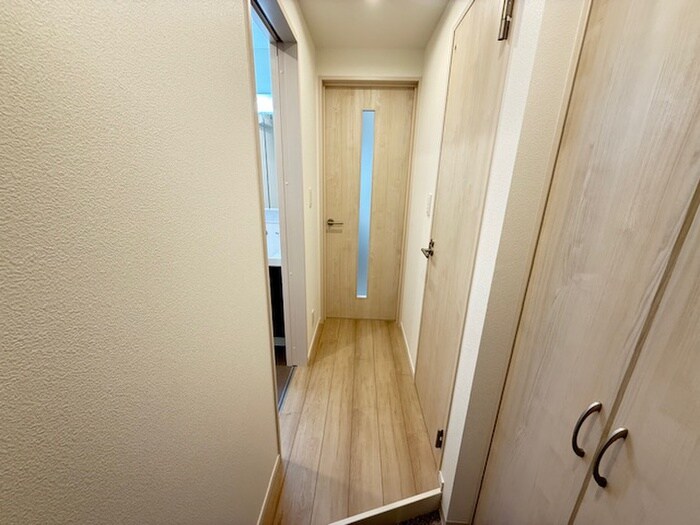 物件内観写真21　(廊下)