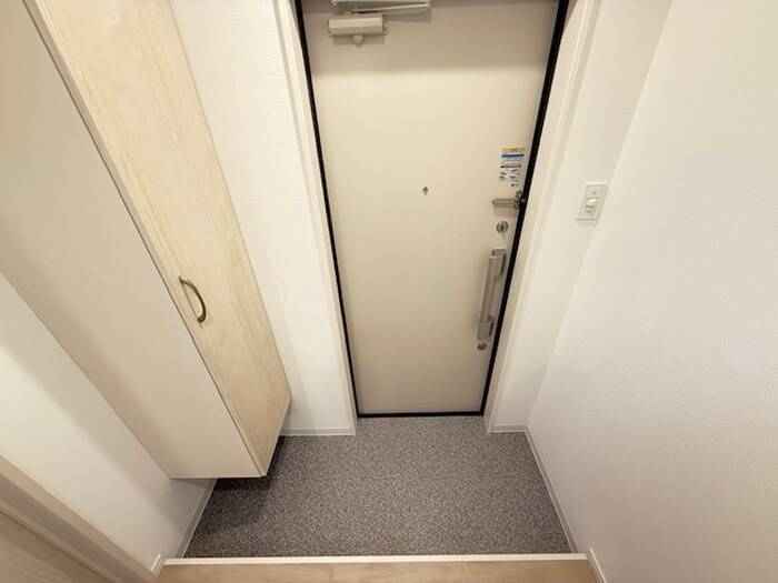 物件内観写真22　(玄関)