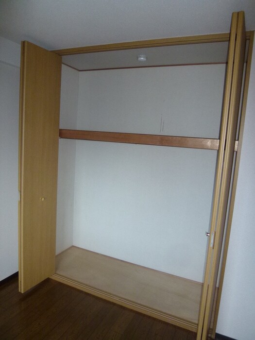 物件内観写真16　(収納)