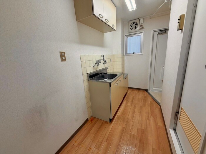 物件内観写真21　(廊下)