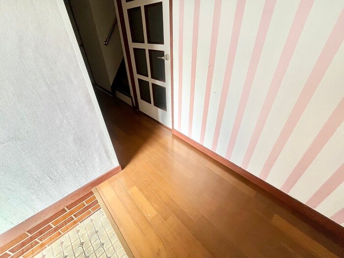 物件内観写真18　(廊下)