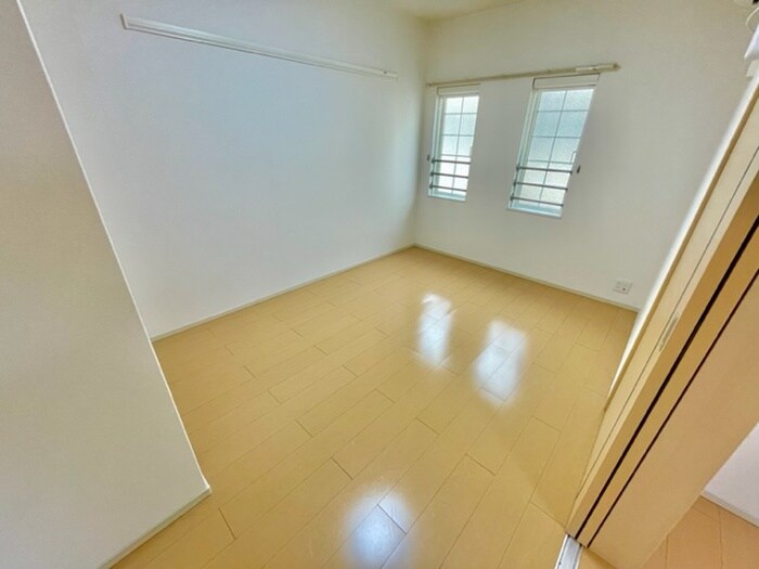 物件内観写真15　(居室)