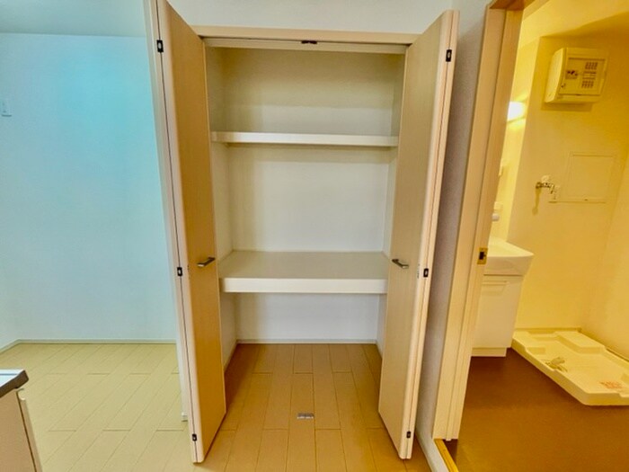 物件内観写真22　(収納)