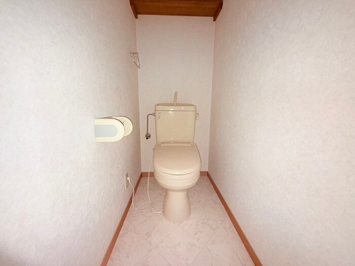 物件内観写真13　(トイレ)