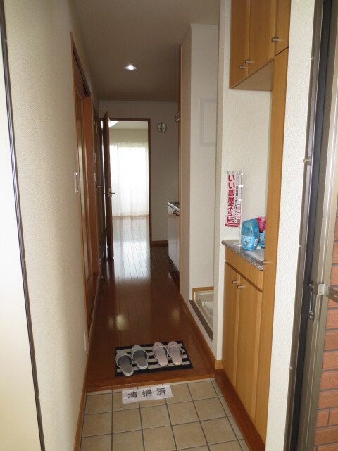 物件内観写真15　(玄関)