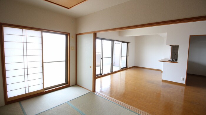 物件内観写真8　(居室)