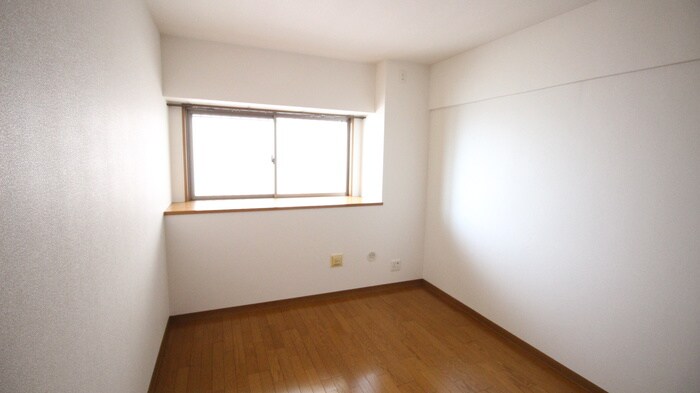 物件内観写真11　(居室)