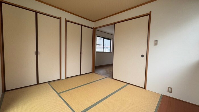 物件内観写真8　(居室)