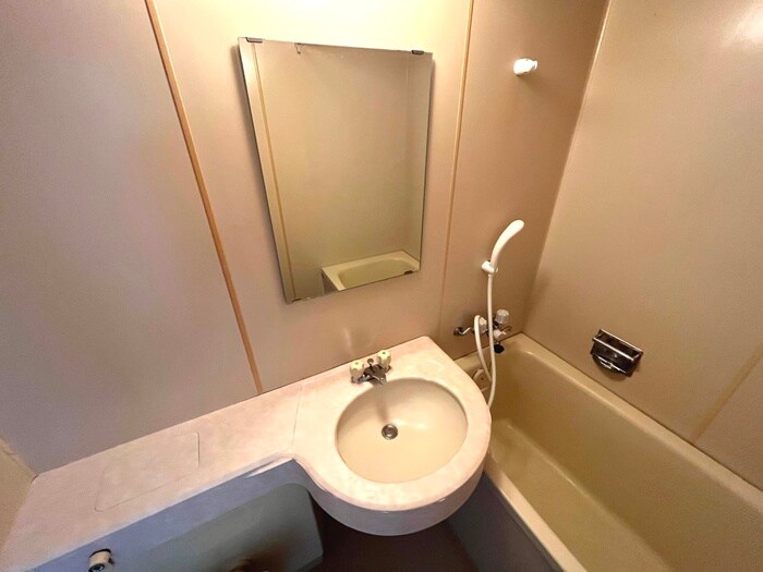 物件内観写真12　(洗面)