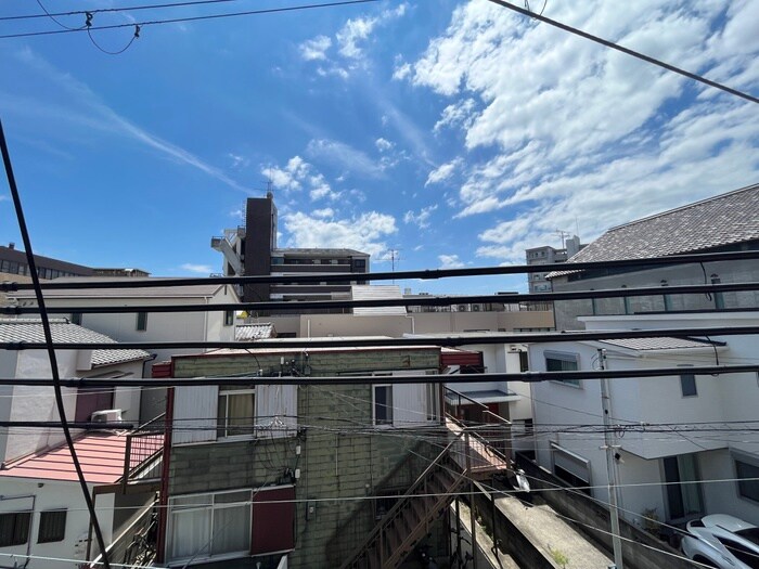 物件内観写真19　(室内からの展望)