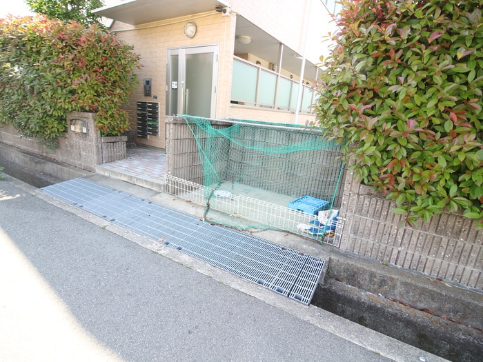 物件外観写真6　(建物設備)