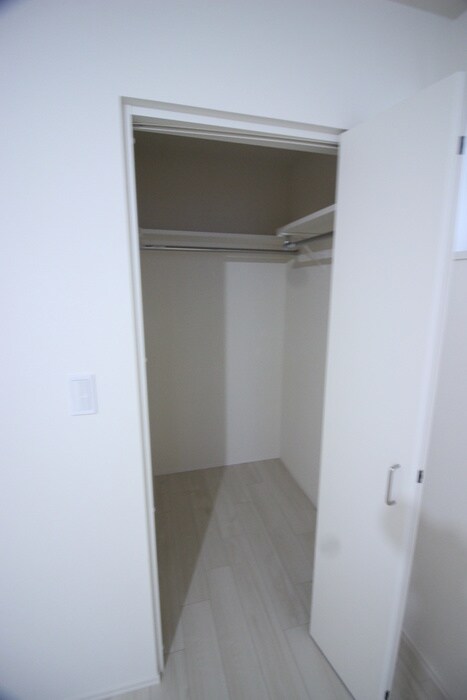 物件内観写真16　(収納)