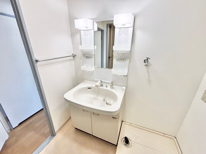 物件内観写真11　(洗面)