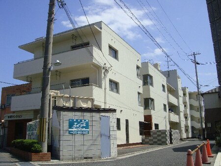 谷浦マンション外観写真