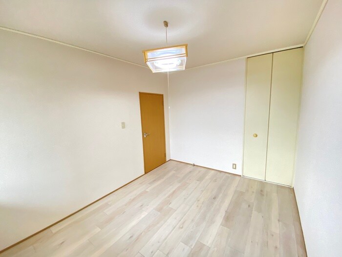 物件内観写真11　(居室)