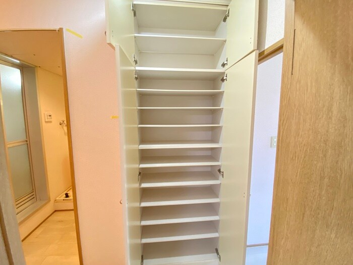 物件内観写真18　(靴箱)
