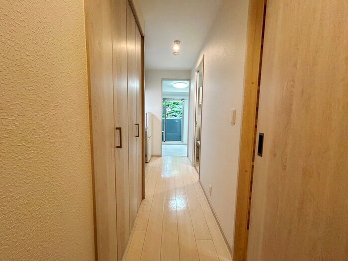 物件内観写真19　(廊下)