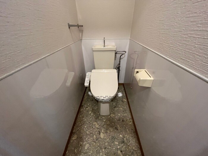 物件内観写真10　(トイレ)