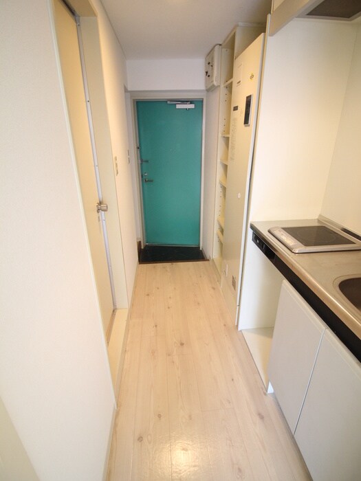 物件内観写真16　(廊下)