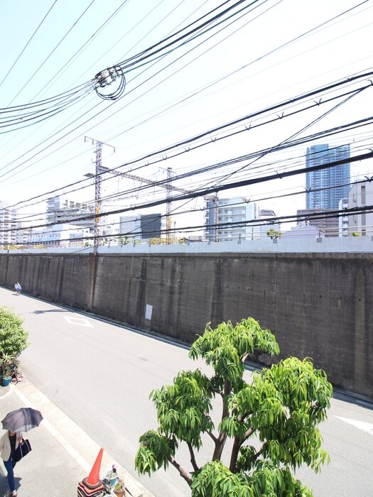 物件内観写真20　(室内からの展望)