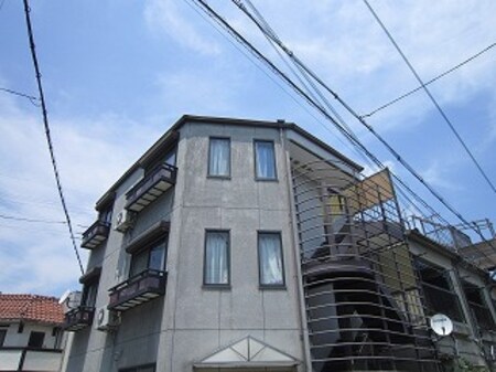シャトークレール外観写真